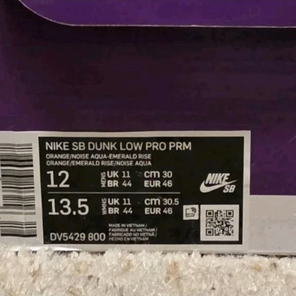 Size 12 Mens - Nike SB Dunk Low Orange Emerald Rise - DV5429-800